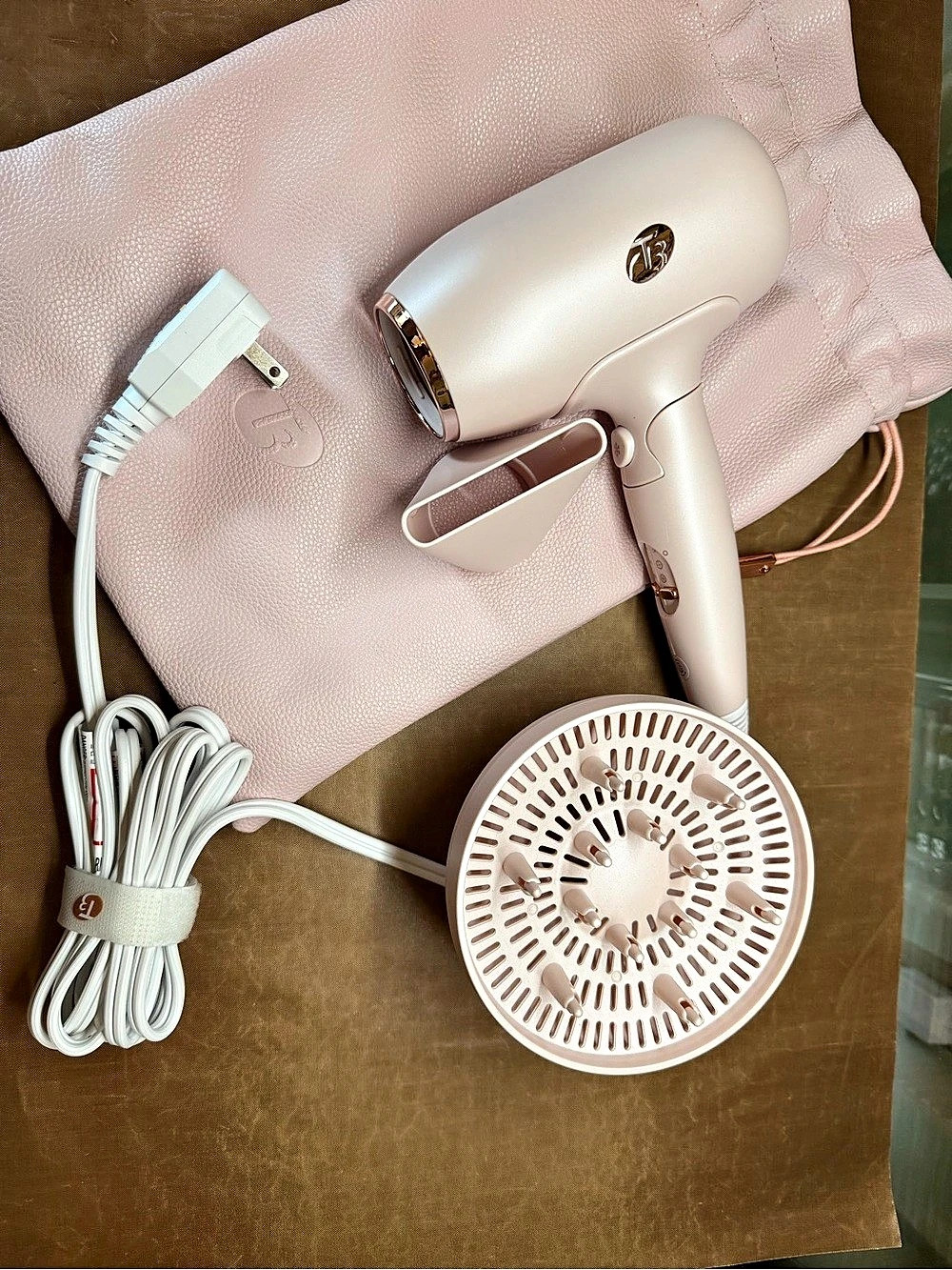 T3 Afar Lightweight Travel Hair Dryer Set in Pink & White